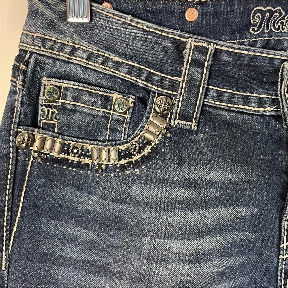 Miss Me Signature Boot Women's Blue Jeans Embroidered Sequins Size 28/33 - Picture 4 of 13